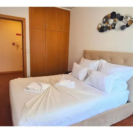 Spacious Flat In The Center 4t