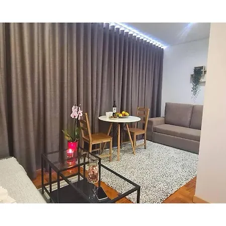 Spacious Flat In The Center 4t Appartamento Oporto